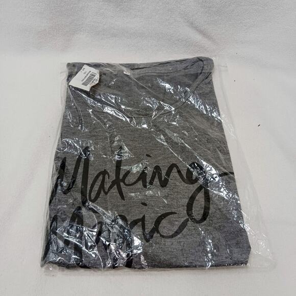 Revolve Making Magic Happen T-shirt Sz L GRAY Cursive Letters Preppy Boho Casual - Picture 3 of 13